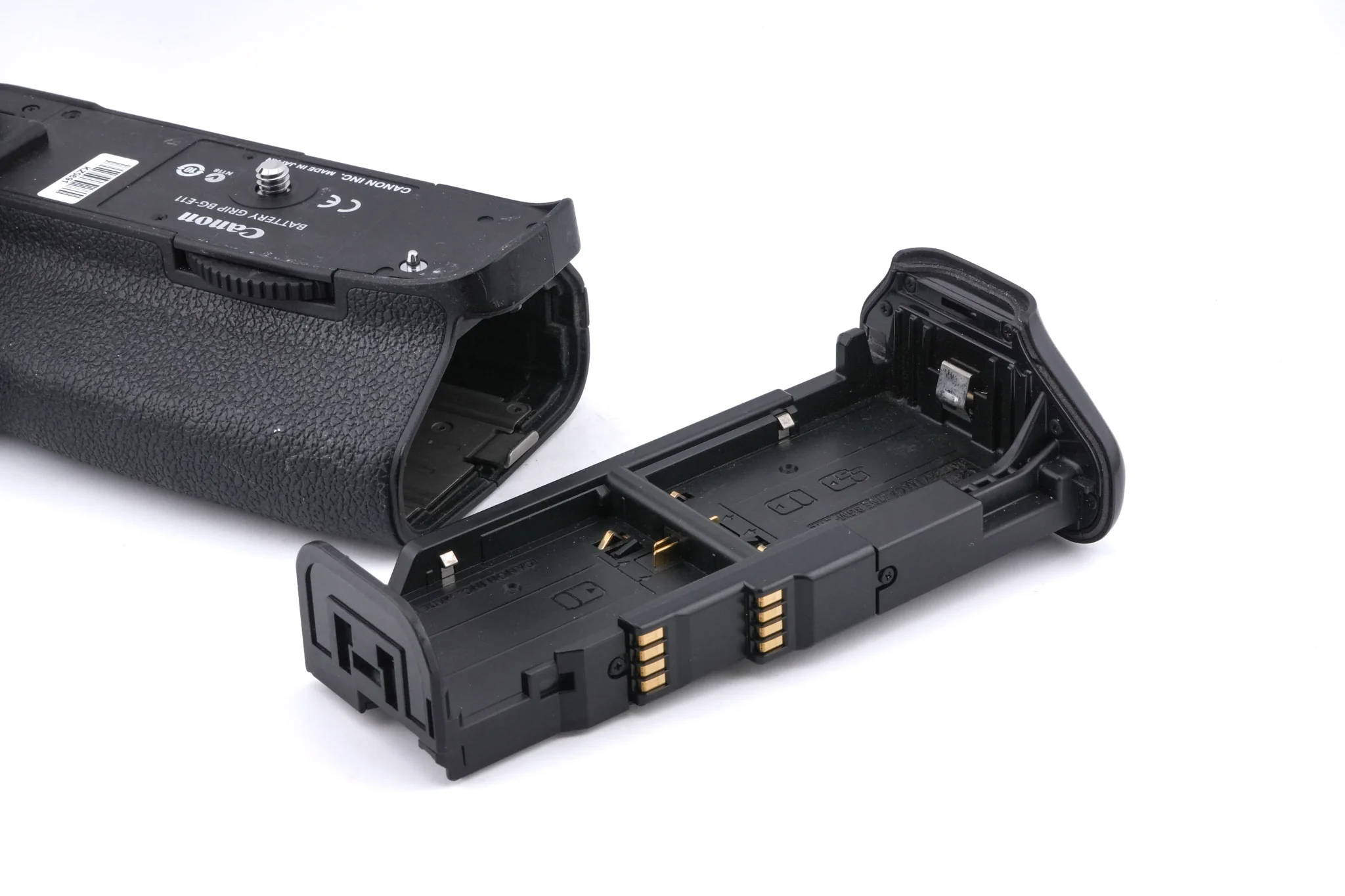 Canon BG-E11 Battery Grip - Image 5