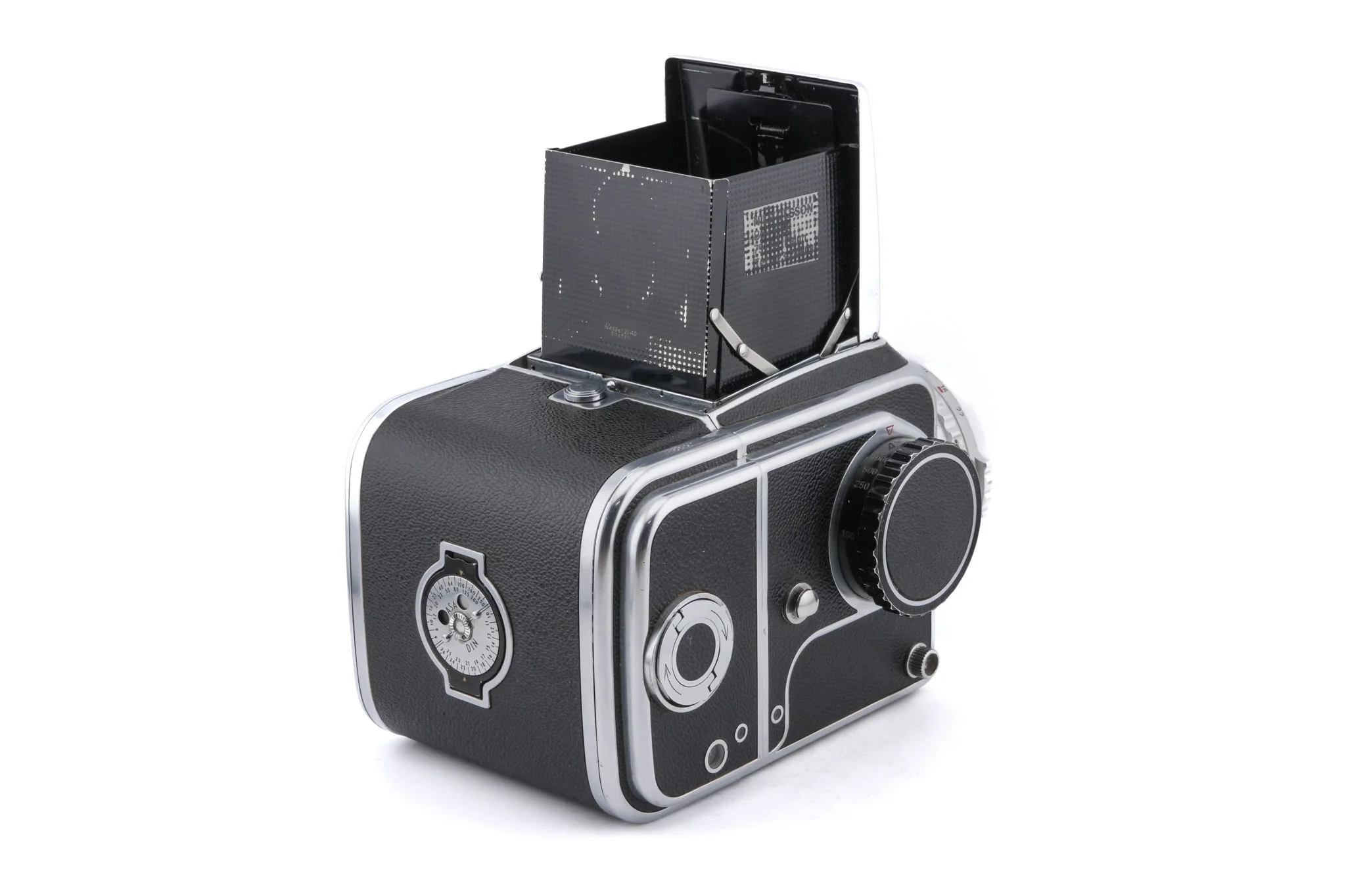 Hasselblad 1000F (8012) + 80mm f2.8 Tessar T Opton (OBTU / 8055) + 12 Film Magazine + Waist Level Finder (FUJUC) - Image 3