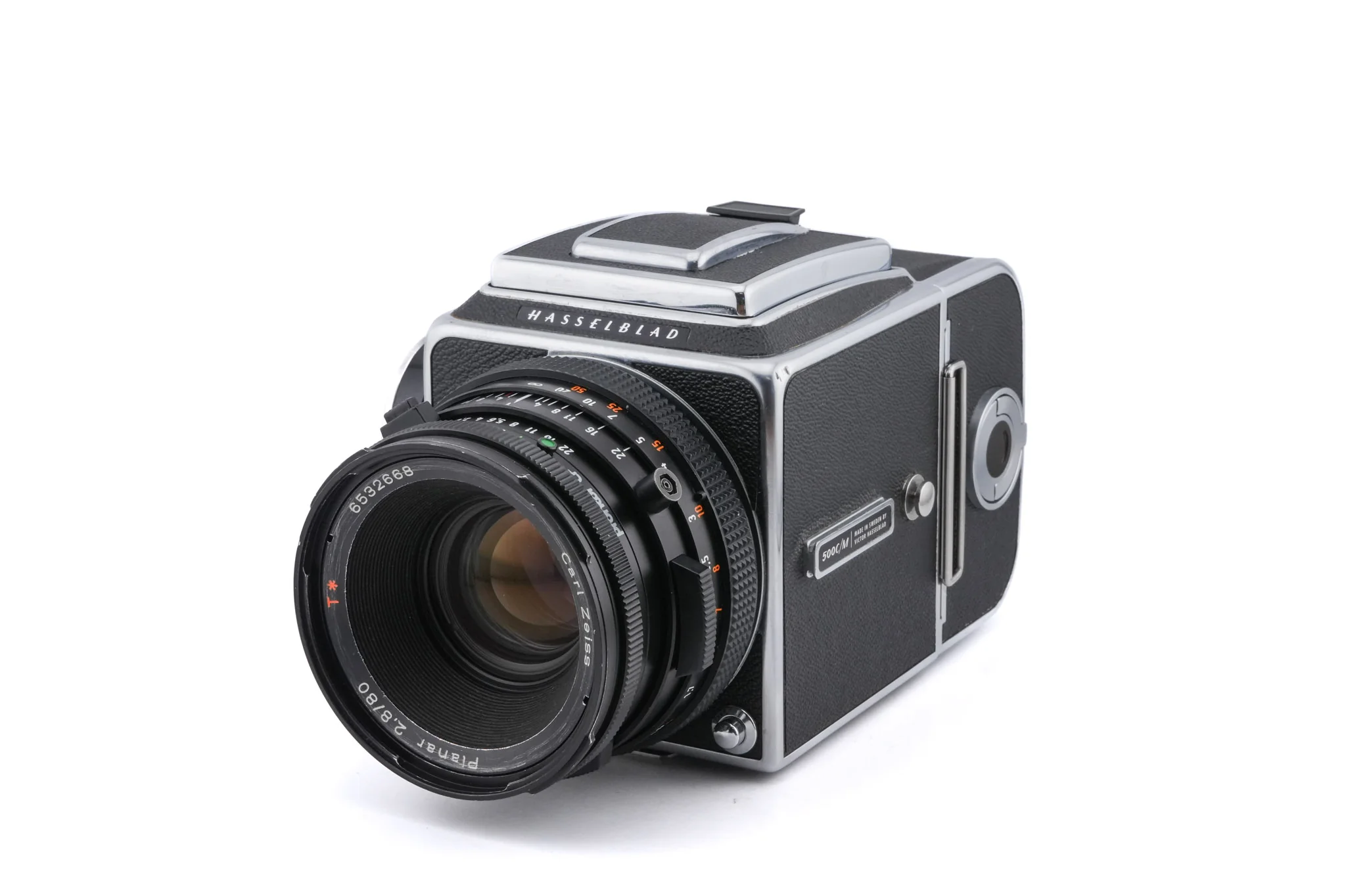 Hasselblad 500C/M (Silver, 10026) + A12N Film Magazine + Waist Level Finder (New / Chrome, 42315) + 80mm f2.8 Planar T* CF (20029)