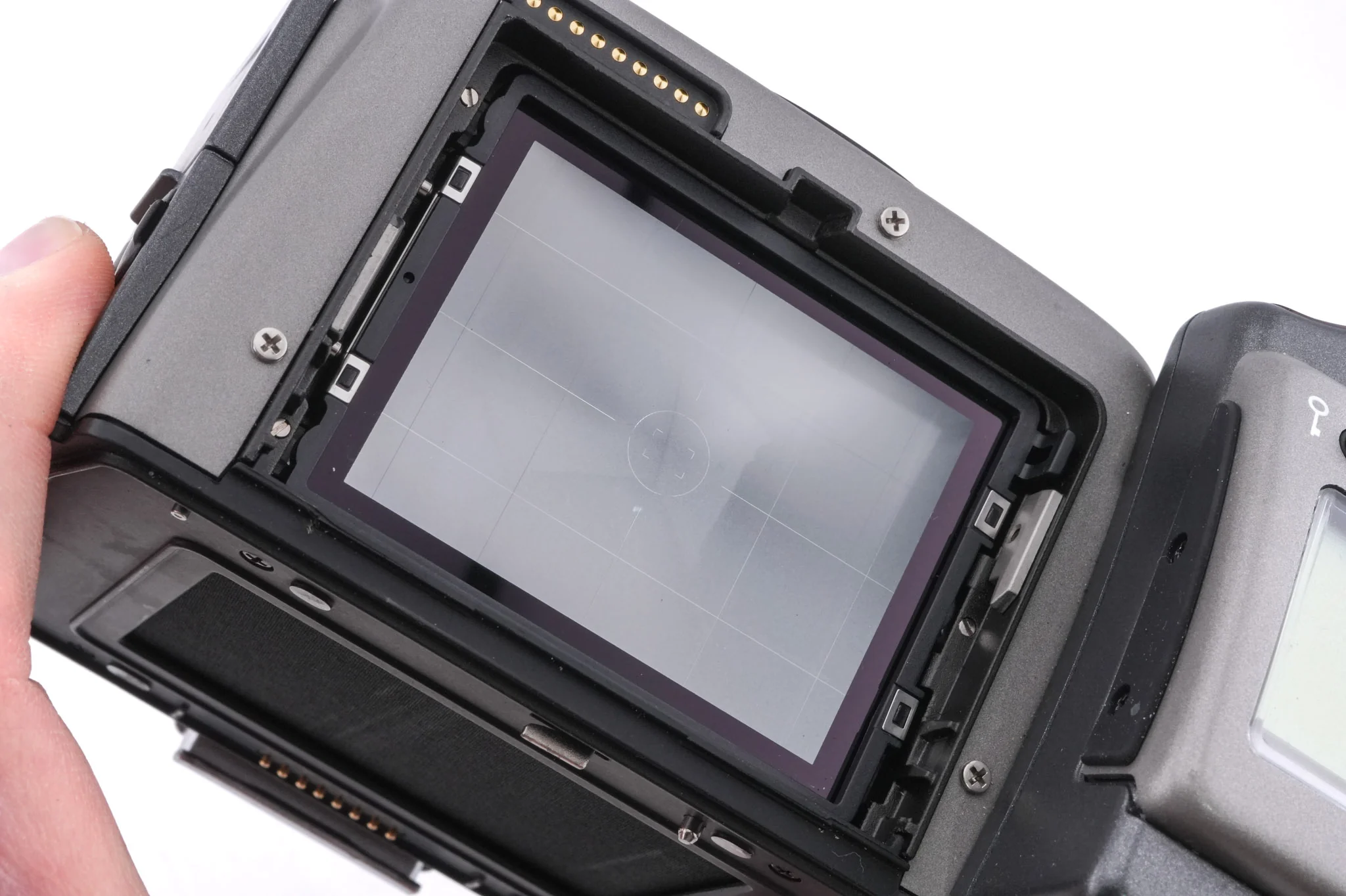 Hasselblad H2 + HV 90x Viewfinder + P45+ H101 - Image 10