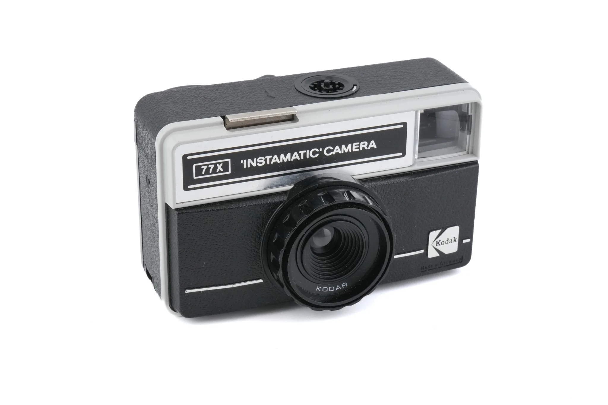Kodak Instamatic 77X - Image 2