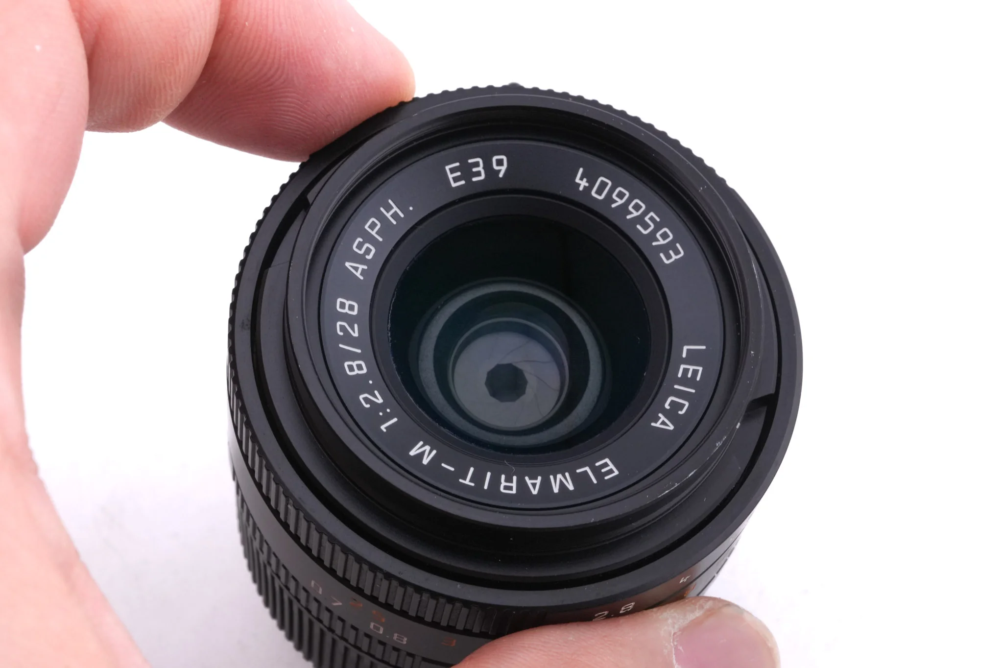 Leica 28mm f2.8 Elmarit-M ASPH. (11606) + Lens Hood (35mm f2 ASPH. / 28mm f2.8 ASPH.) (A42) (12526) - Image 5