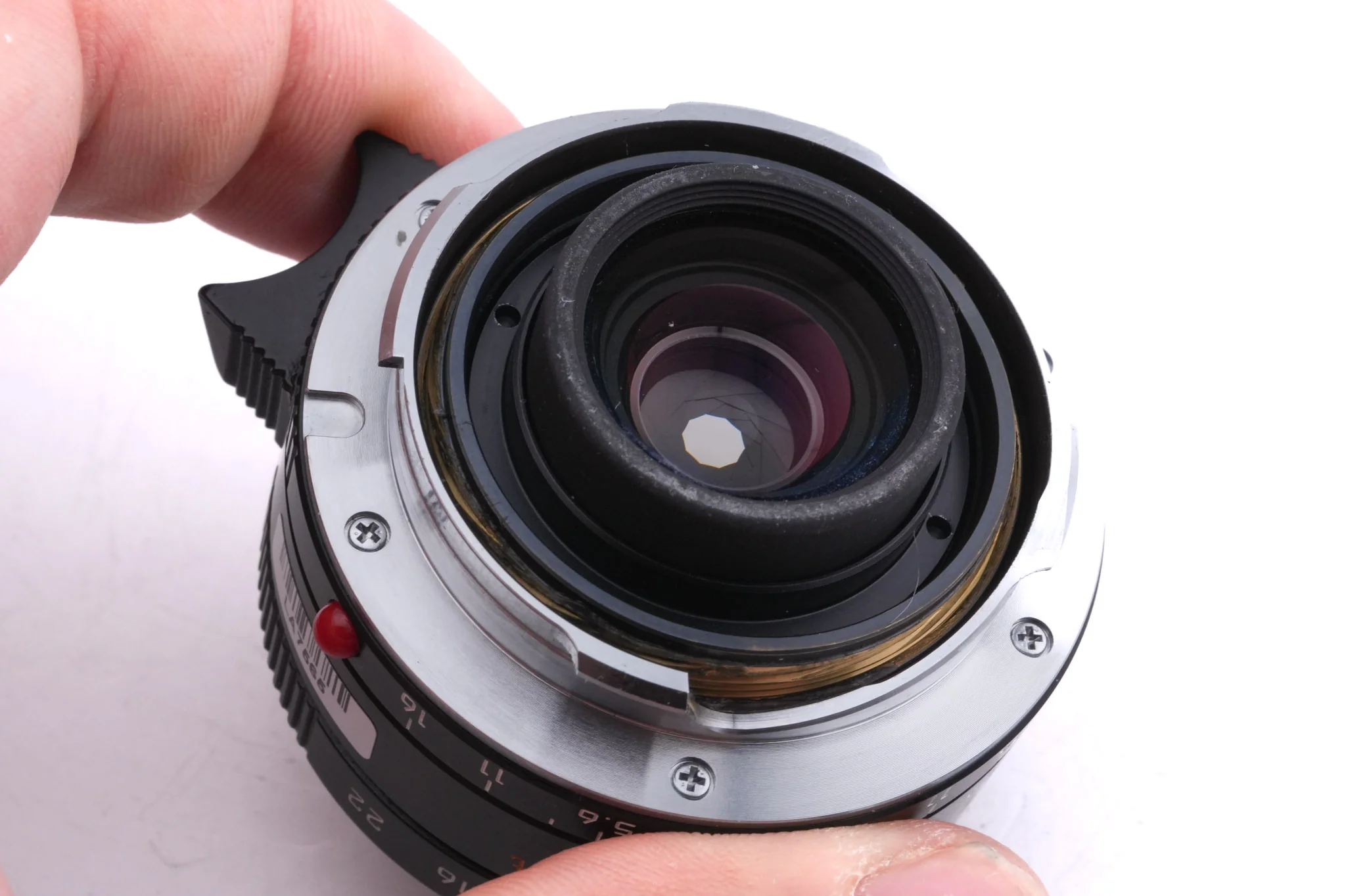 Leica 28mm f2.8 Elmarit-M ASPH. (11606) + Lens Hood (35mm f2 ASPH. / 28mm f2.8 ASPH.) (A42) (12526) - Image 6
