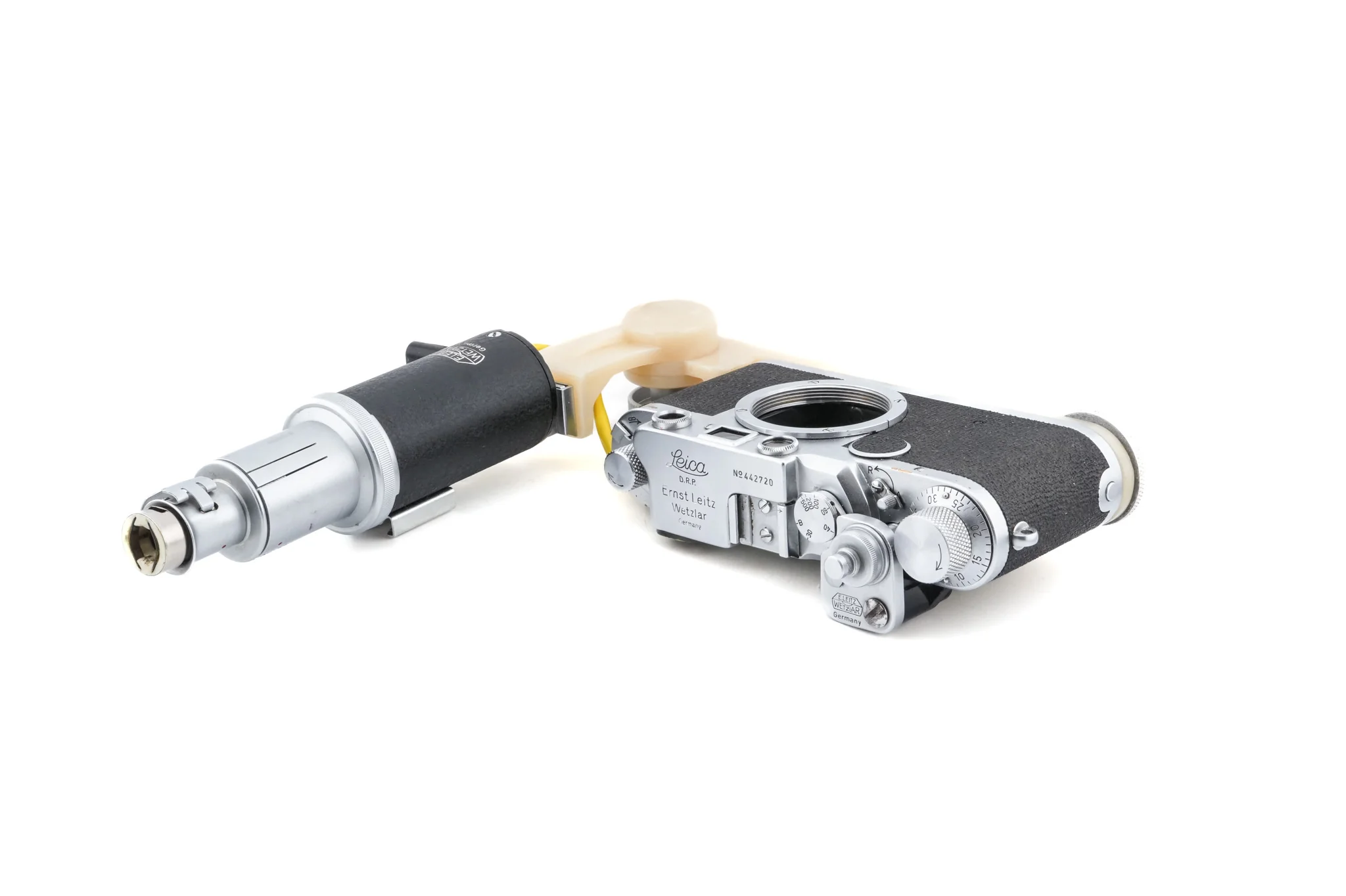 Leica IIc + Flash Unit (CEYOO) + Synchronized Shutter Release (VACU) + Flash Bracket (CTOOM) - Image 3