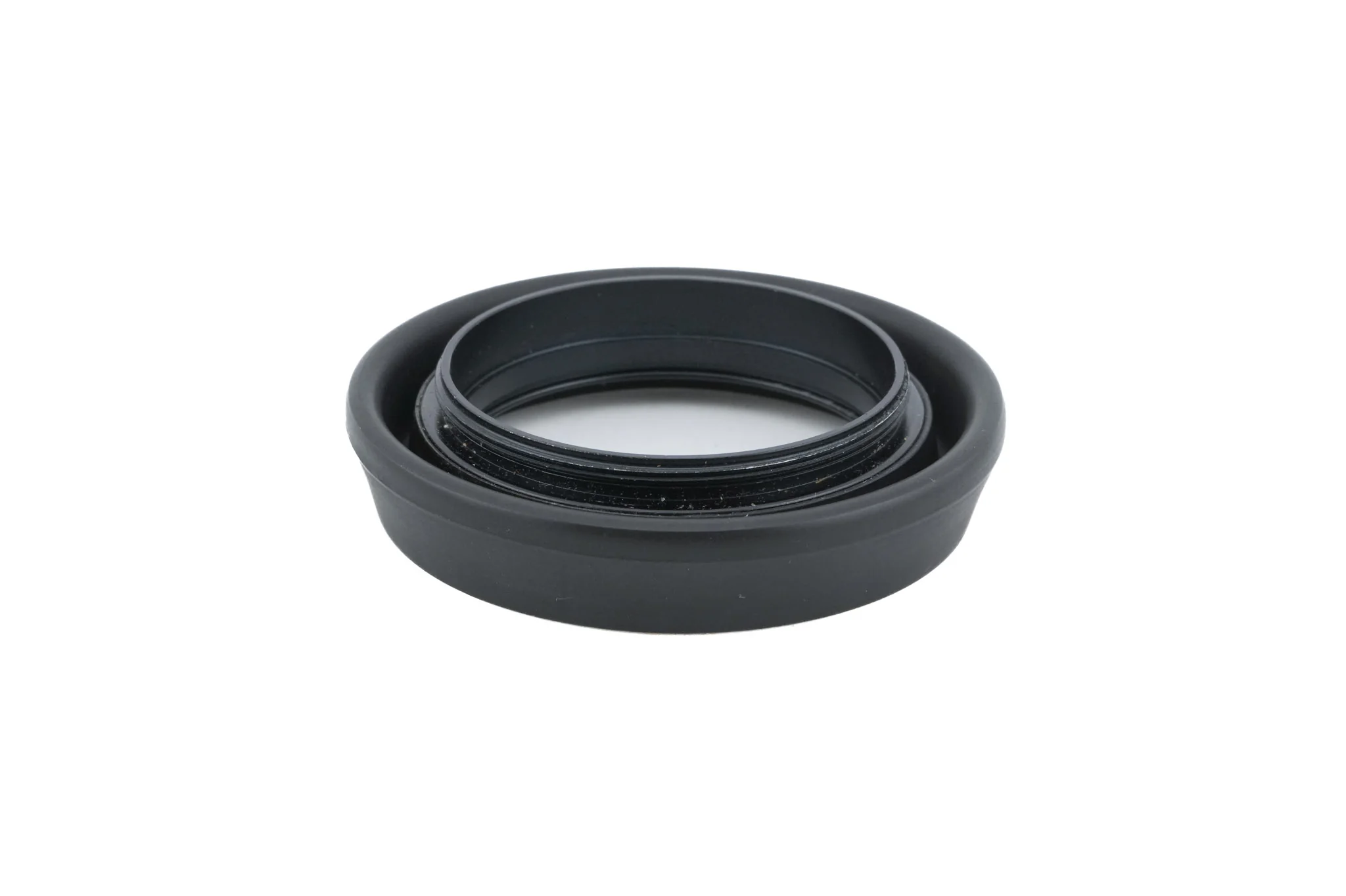 Leica Screw-In Rubber Lens Hood  (90mm f4 Elmar-C) (12517) - Image 2