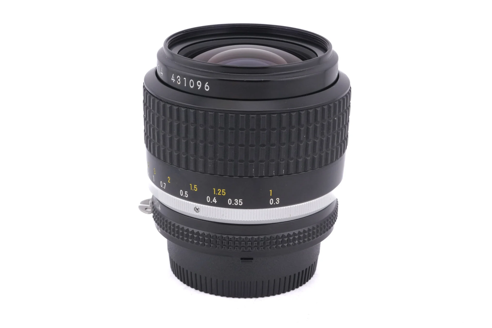 Nikon 35mm f1.4 Nikkor AI-S - Image 2