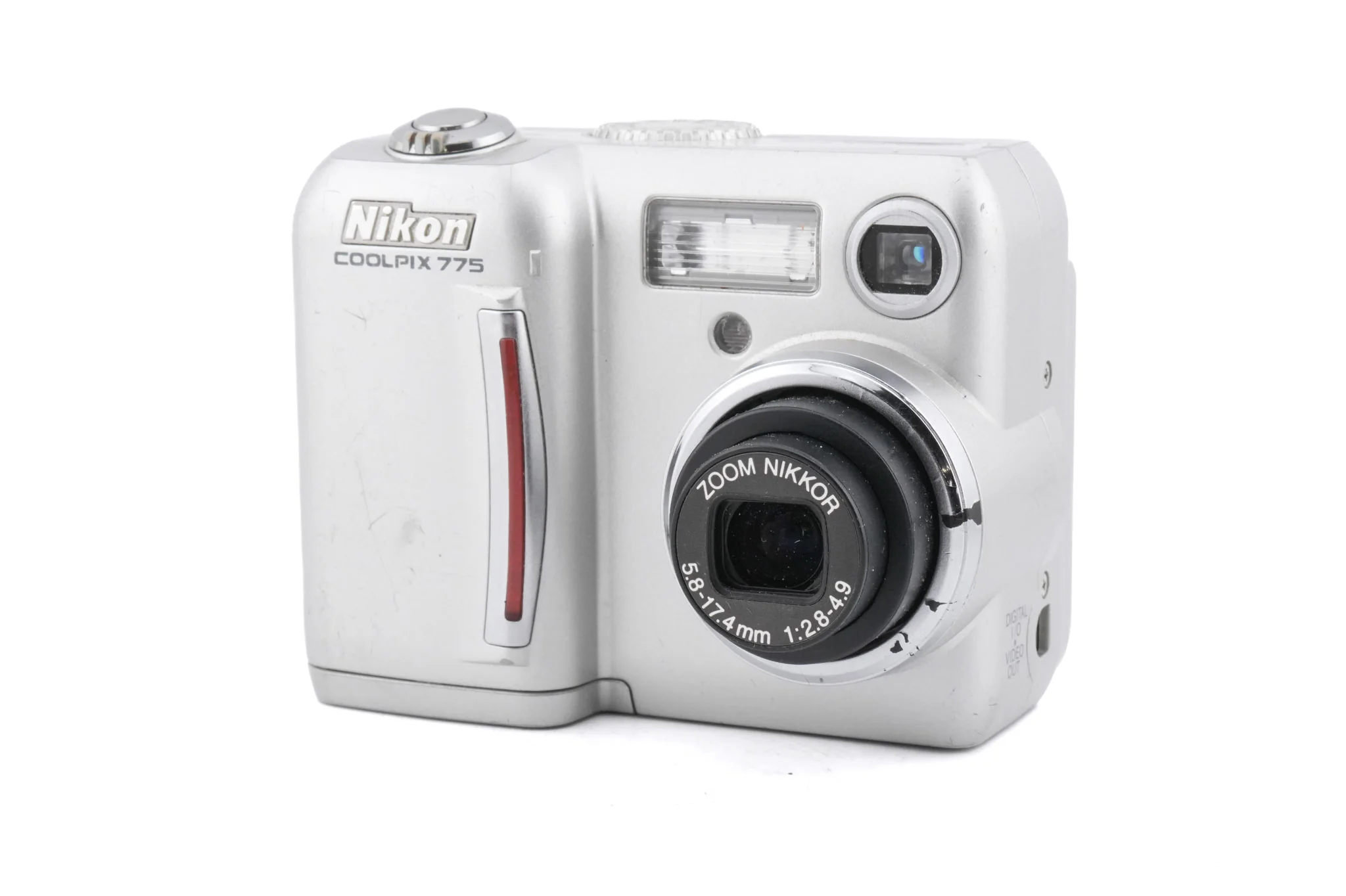Nikon Coolpix 775 - Camera