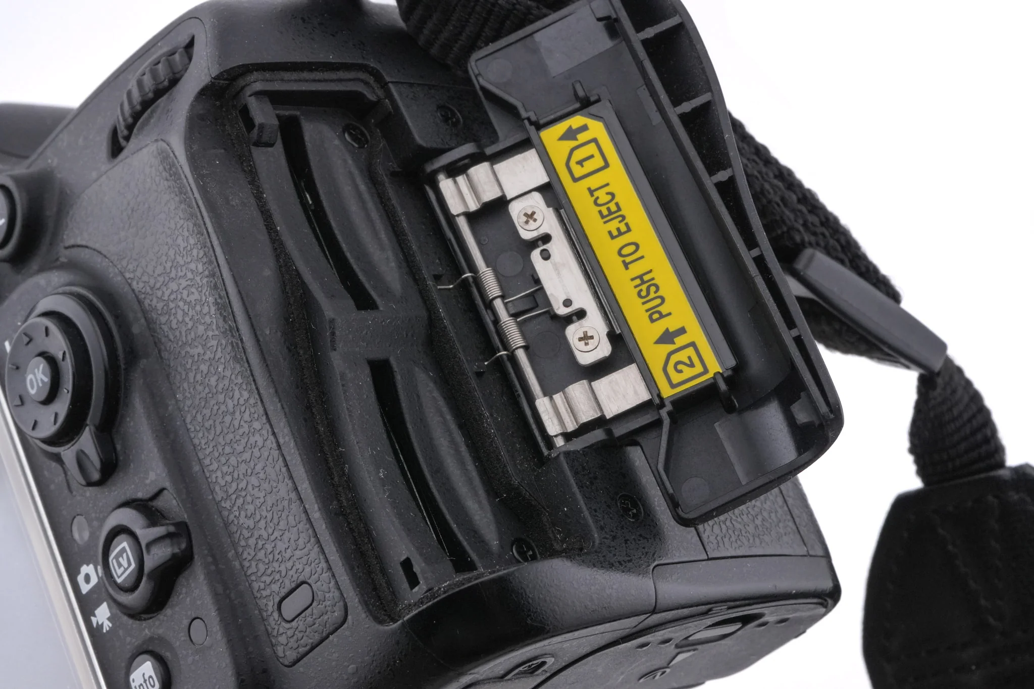 Nikon D610 - Image 6