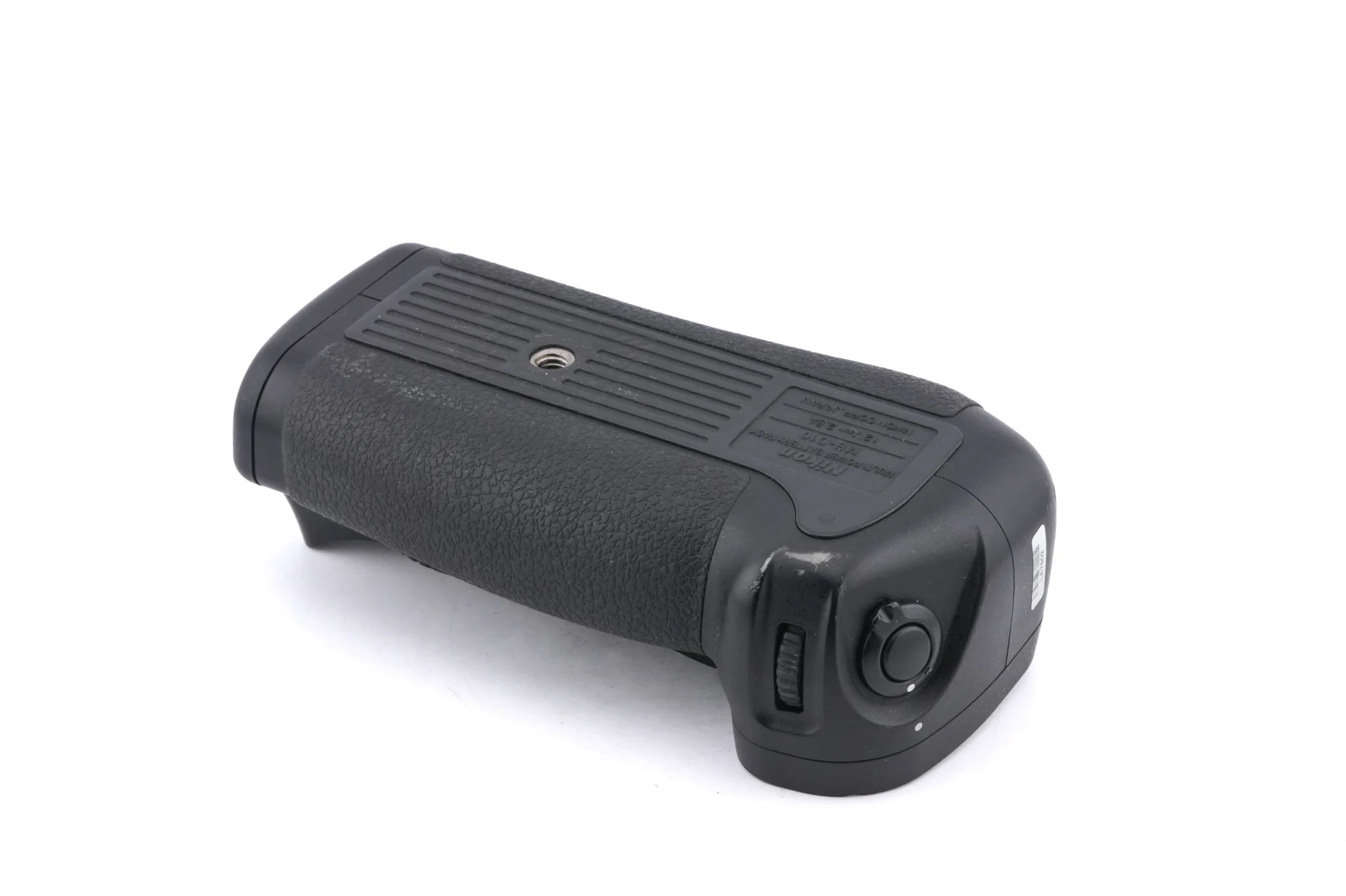 Nikon MB-D10 Multi-Power Battery Pack - Image 3