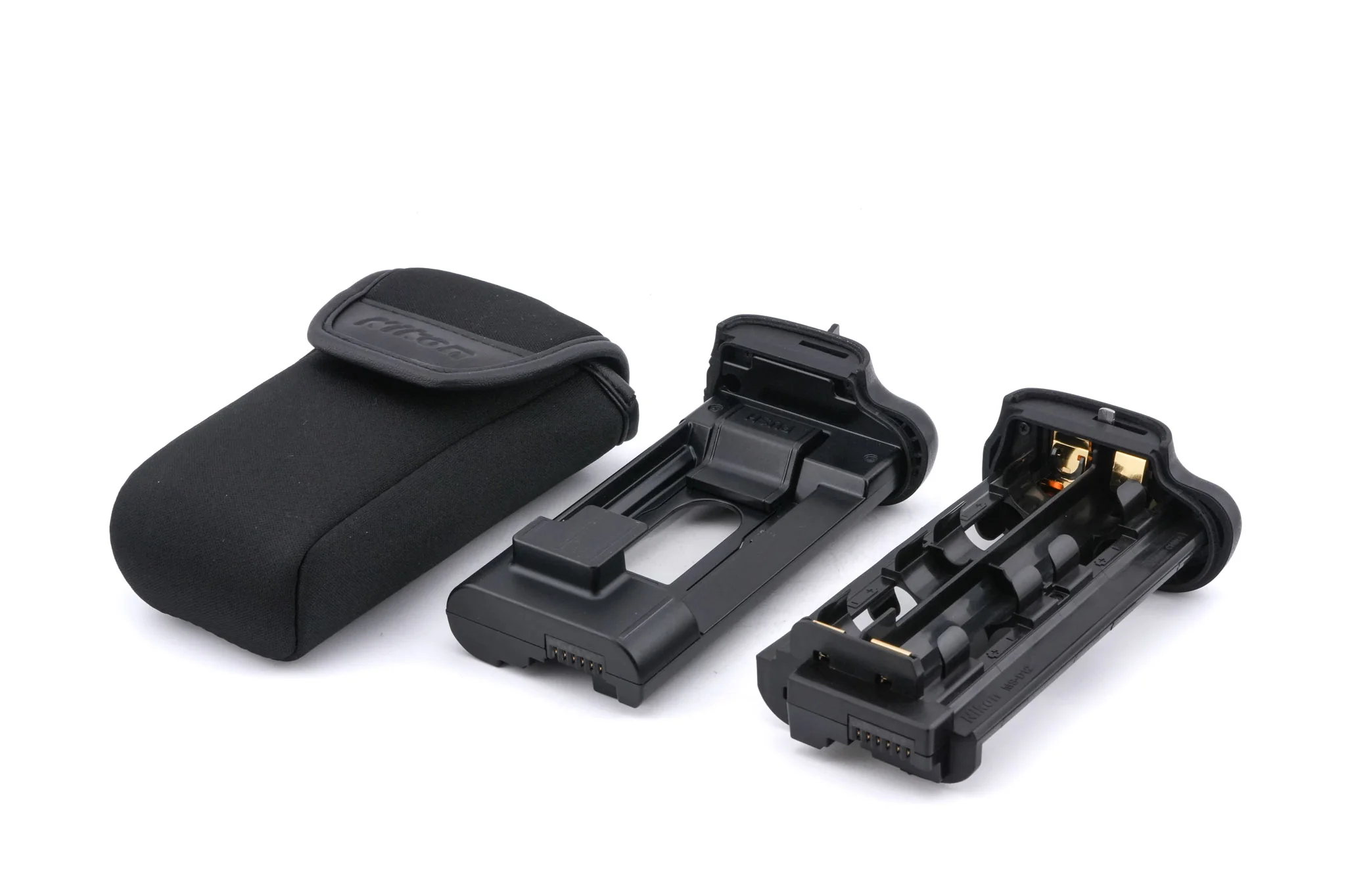 Nikon MB-D17 Multi Power Battery Pack - Image 4
