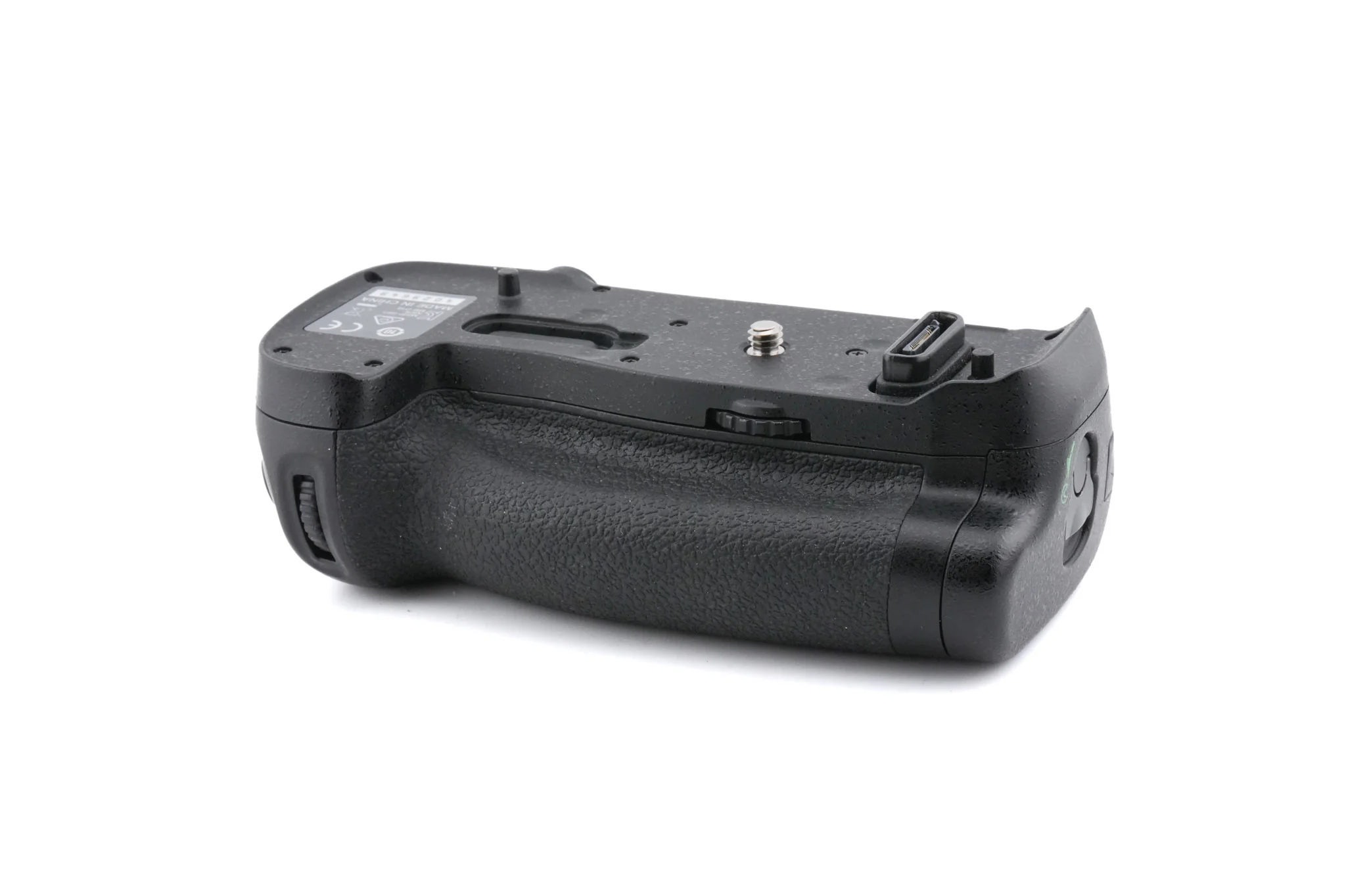 Nikon MB-D18 Multi-Power Battery Pack - Accessory