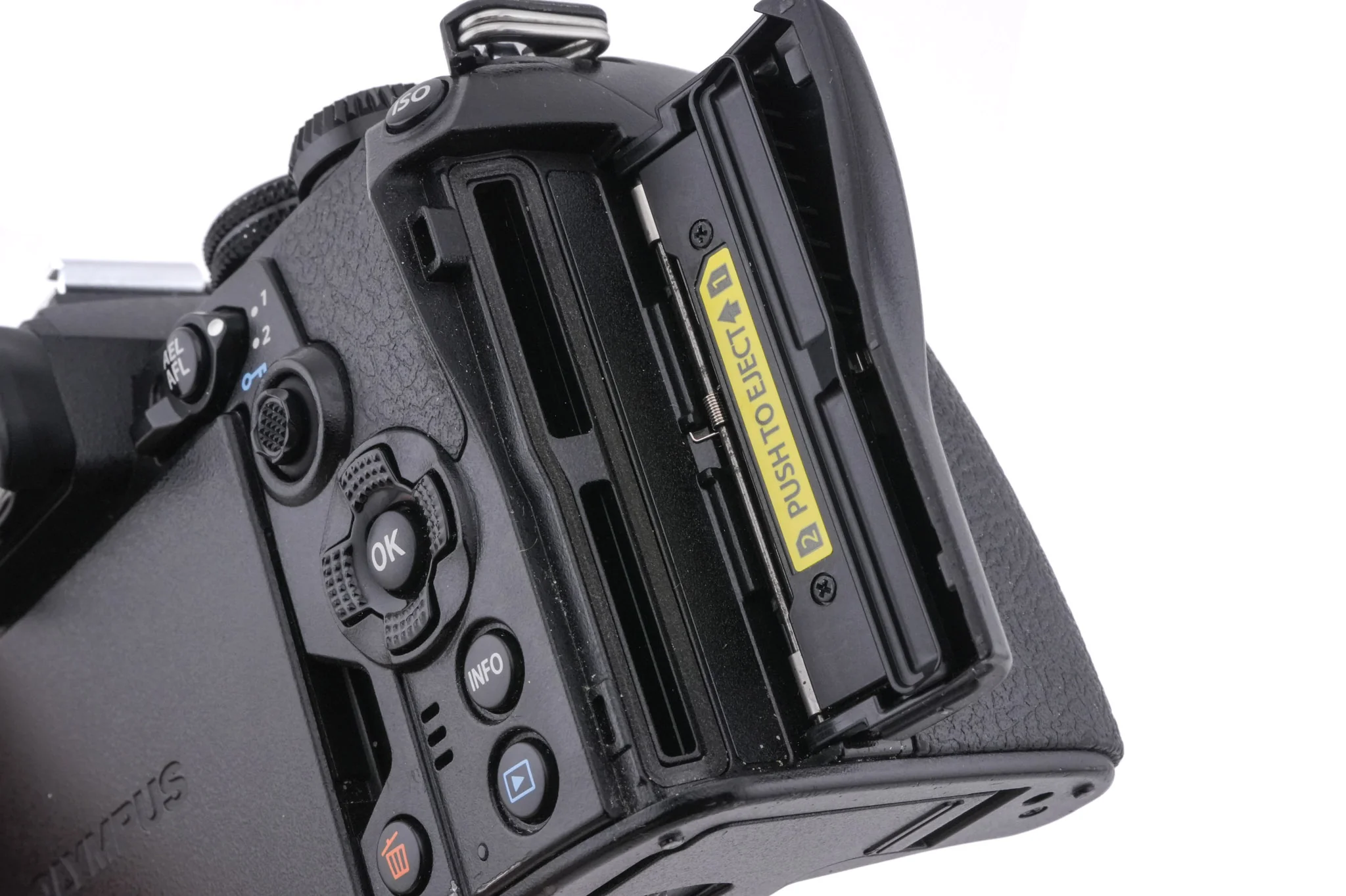 Olympus OM-D E-M1 Mark III - Image 7