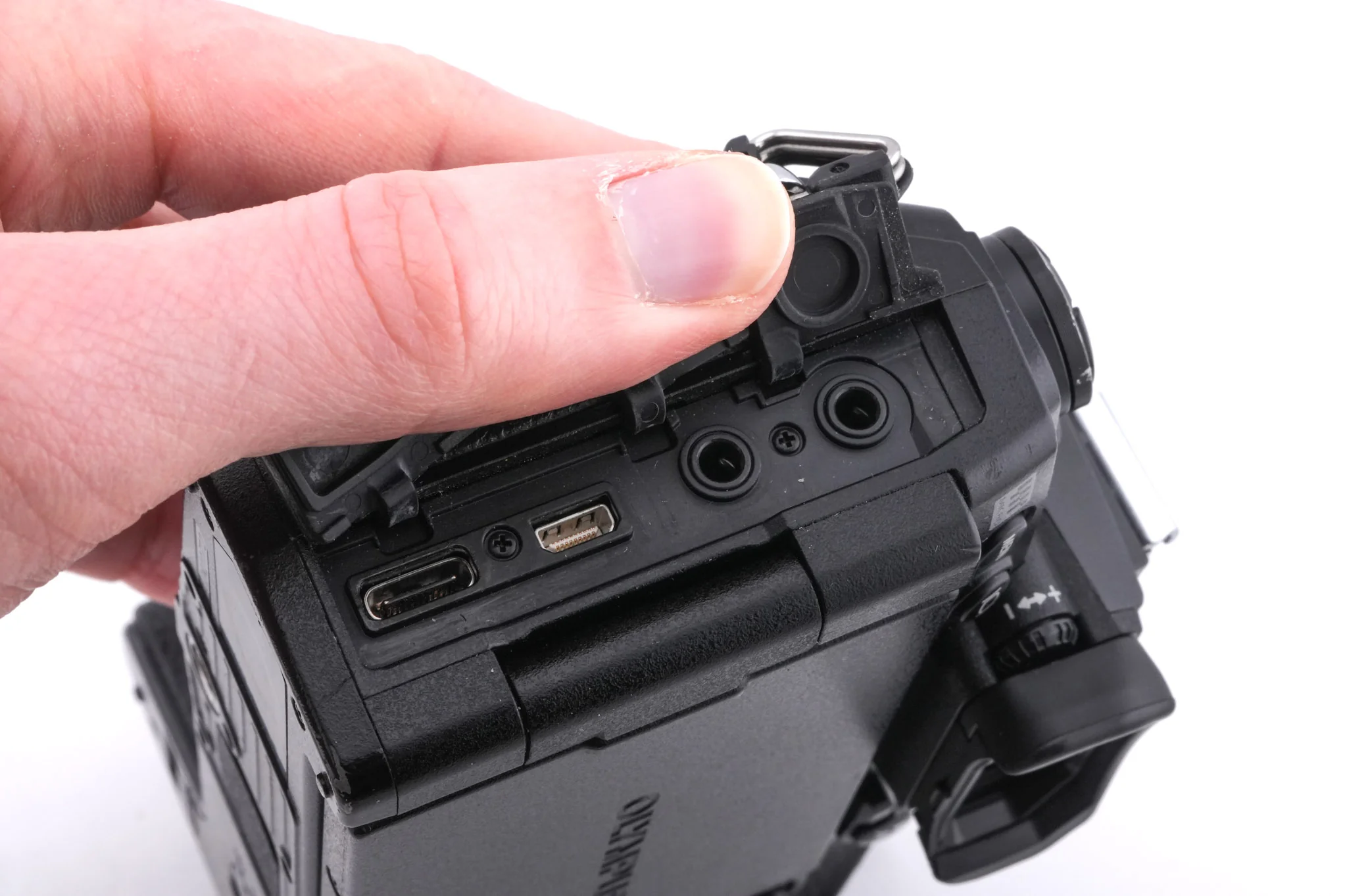 Olympus OM-D E-M1 Mark III - Image 8