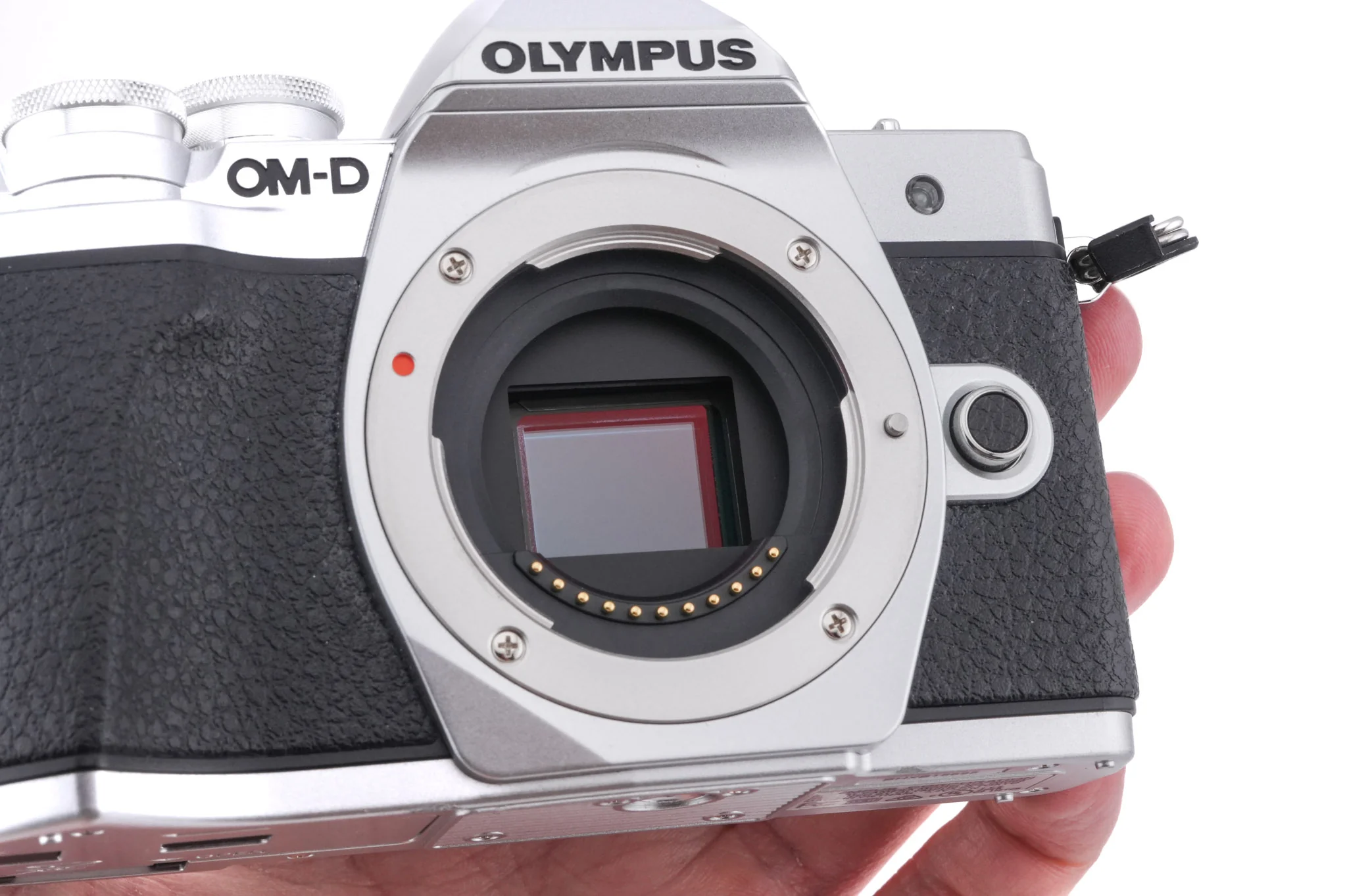 Olympus OM-D E-M10 Mark III - Image 8