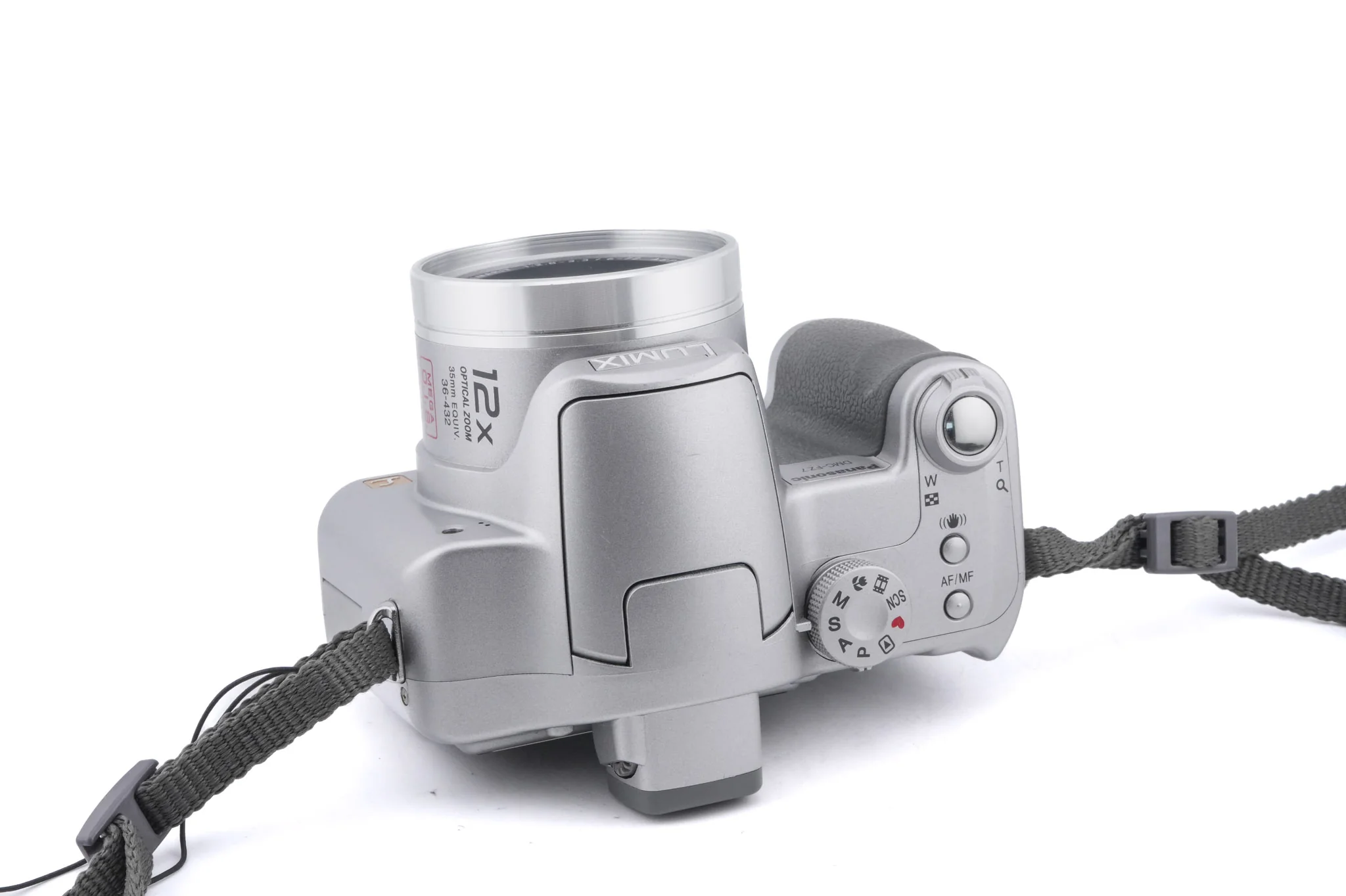 Panasonic Lumix DMC-FZ7 - Image 4