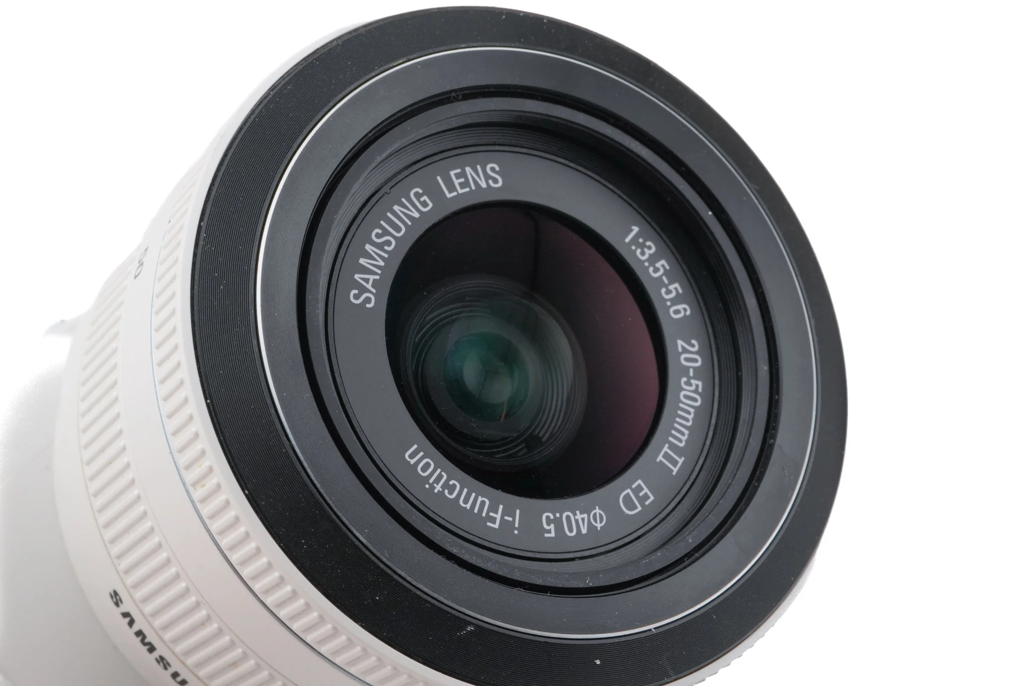 Samsung NX1000 + 20-50mm f3.5-5.6 II ED i-Function - Image 6