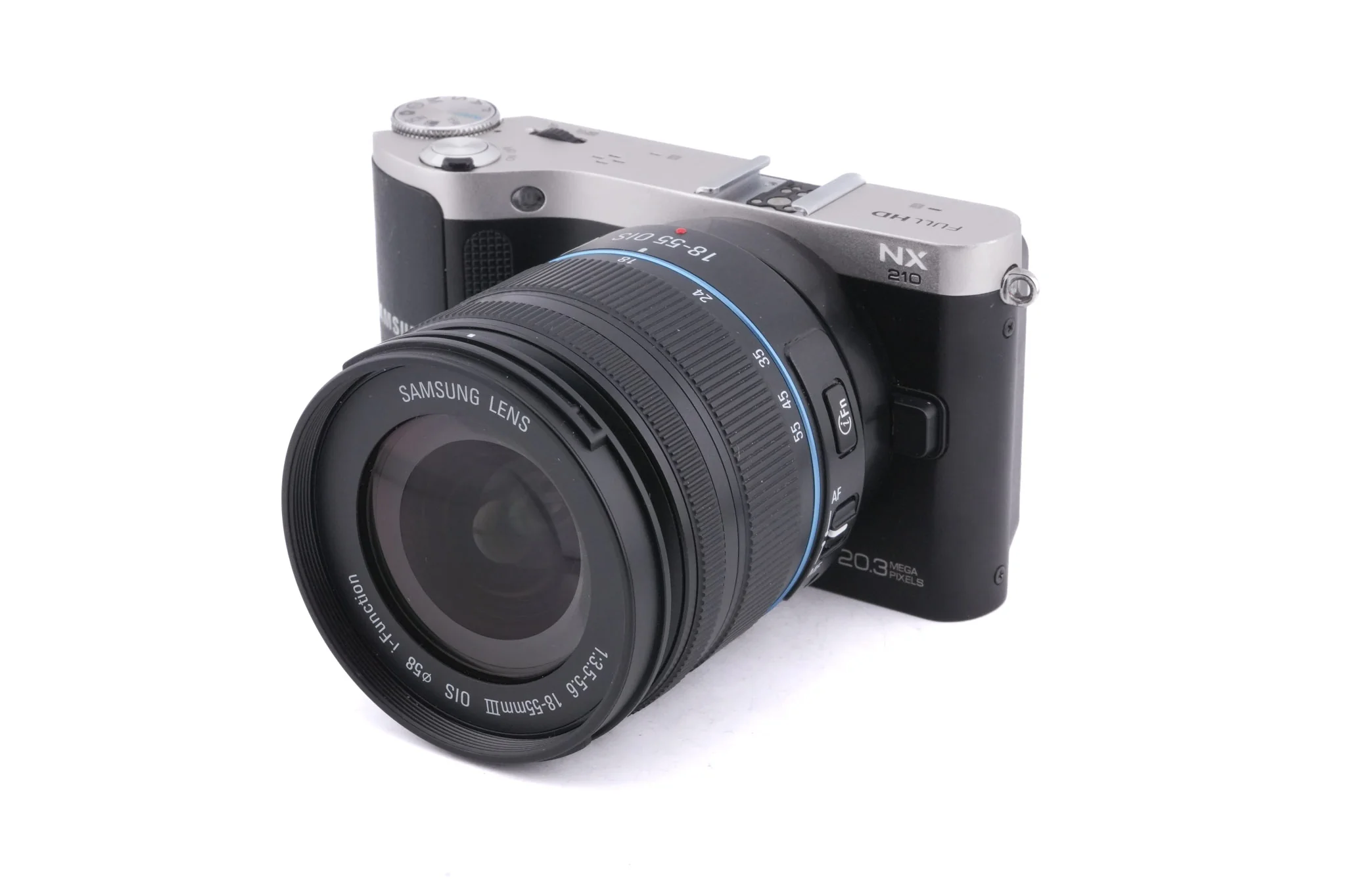 Samsung NX210 + 18-55mm f3.5-5.6 III OIS i-Function