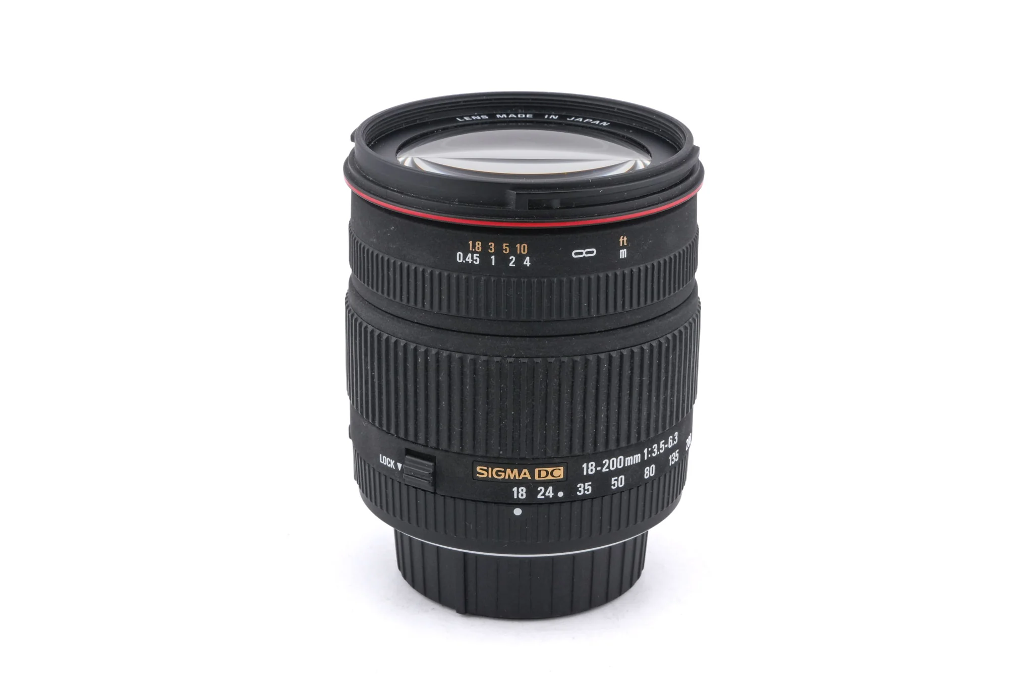 Sigma 18-200mm f3.5-6.3 D DC