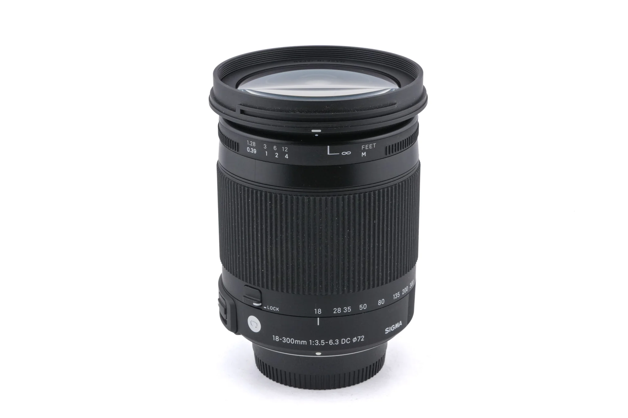 Sigma 18-300mm f3.5-6.3 C DC OS HSM