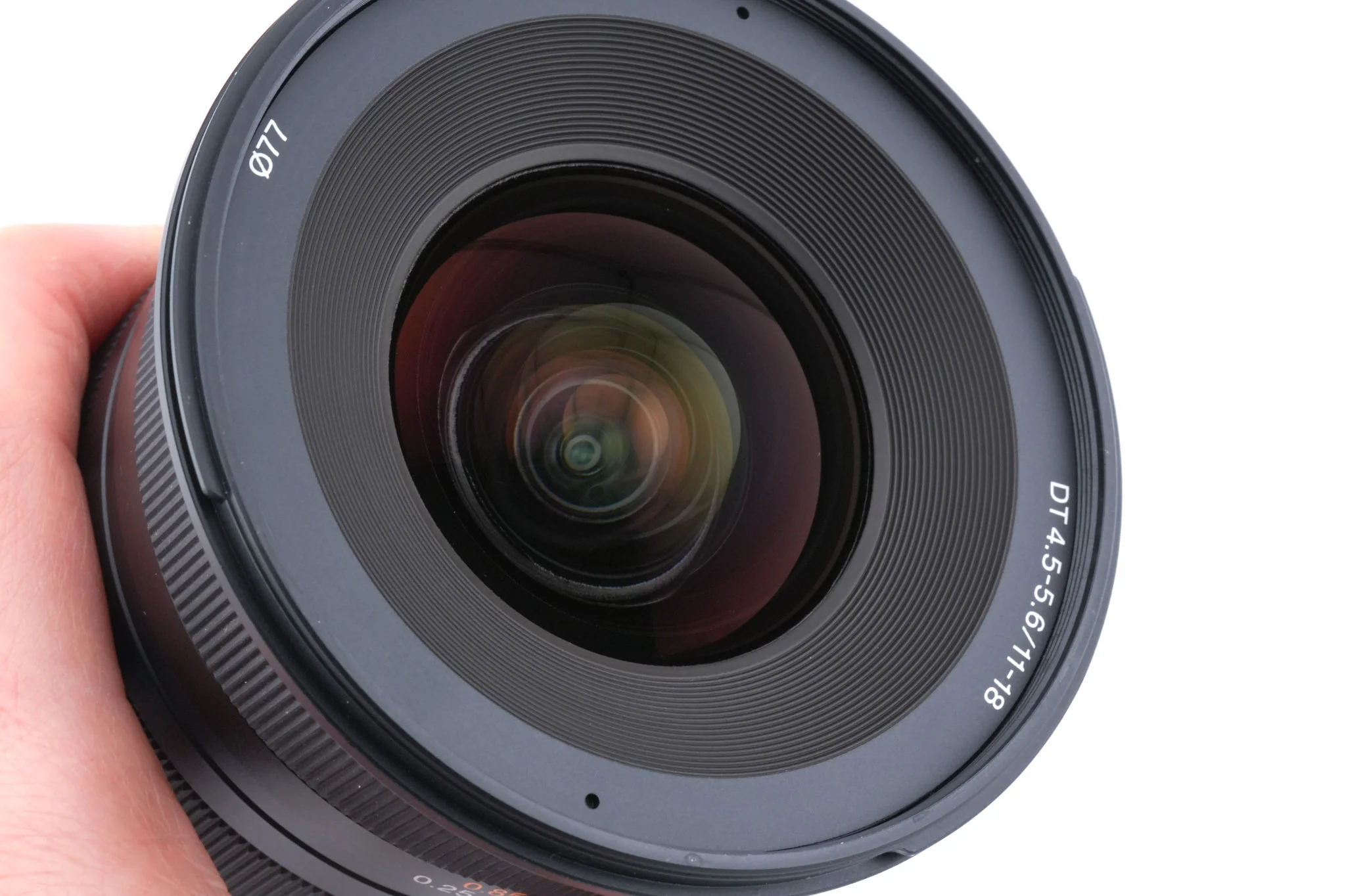 Sony 11-18mm f4.5-5.6 DT (SAL1118) - Image 5